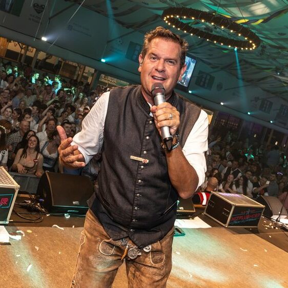Samstag, 21.09.2024 - Peter Wackel & Wiesn Playboys
